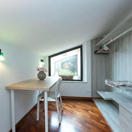 Terrazzino Vista Mare Idromassaggio Wi-fi A/c Апартаменты *