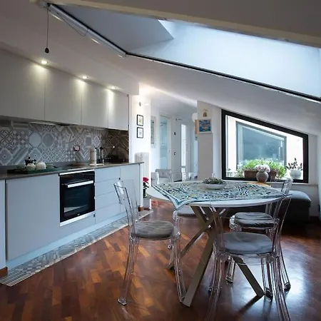 Terrazzino Vista Mare Idromassaggio Wi-fi A/c Apartament *